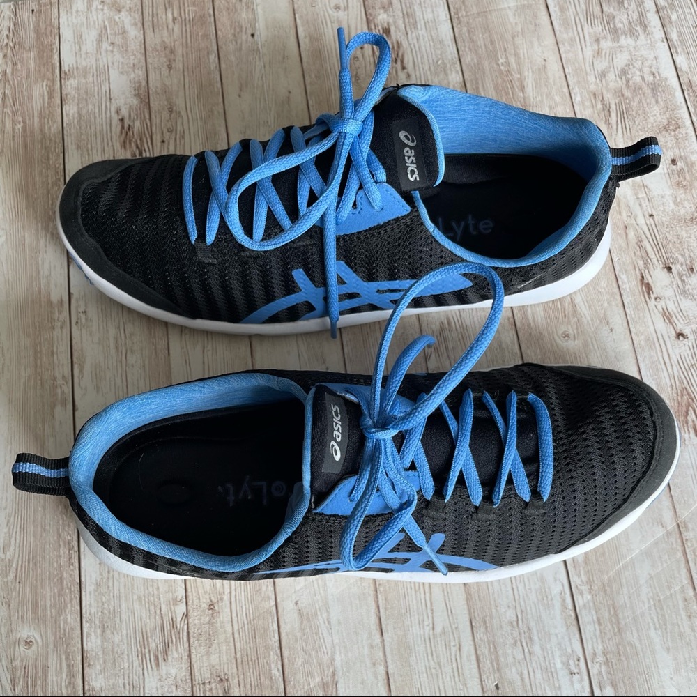 PREOWNED WOMENS ASICS BLACK AND BLUE RUNNING SHOE SNEAKERS 9.5